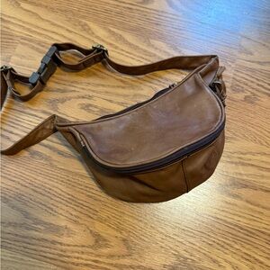 Vintage Leather Brown Belt Bag